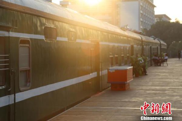 “花椒列車咖啡”：華東交大校友衆籌創業咖啡館